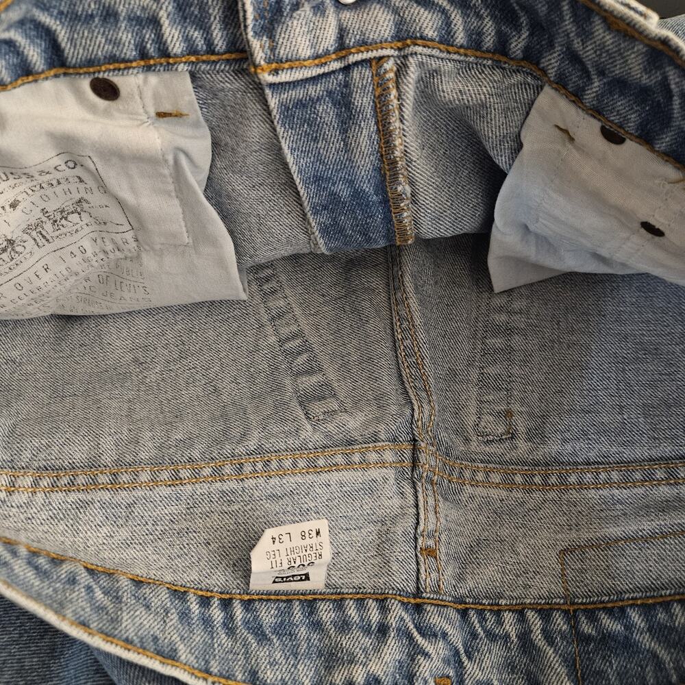 VTG Levi's 505 Regular Fit Straight Leg Red Tab Jeans 38x34 Light Wash USA '94 - Picture 7 of 9